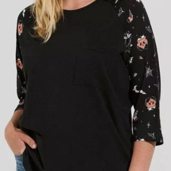 Torrid Disney Halloween three-quarters tee size 4 - Picture 1 of 8